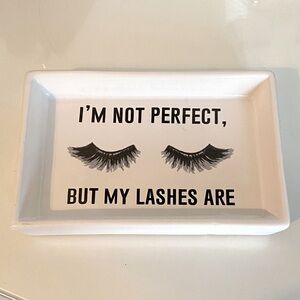 5/$20 -- Ceramic Jewelry Makeup Catch All Tray